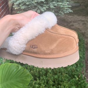 UGG Disquette platform slipper